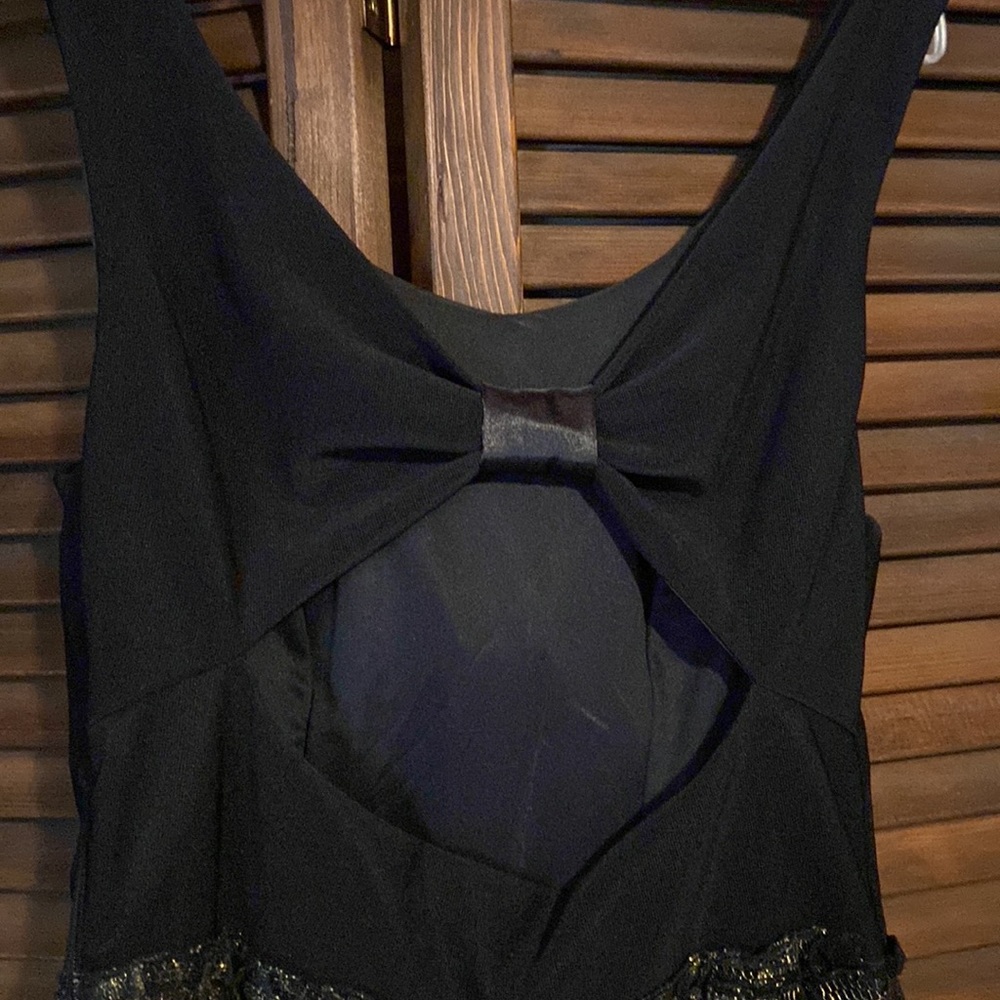 Black and gold dress - Picture 5 of 6